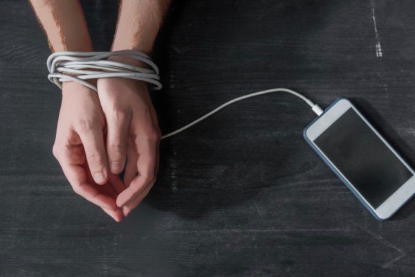 ՈԻՄ ՀԵՏ ԵՍ ԸՆԿԵՐՈՒԹՅՈՒՆ ԱՆՈԻՄ